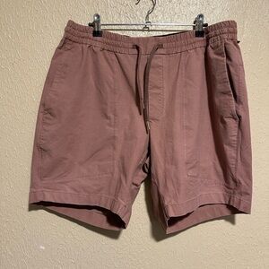 Lululemon Men Bowline Classic Fit Short Size XL Mauve Color‎